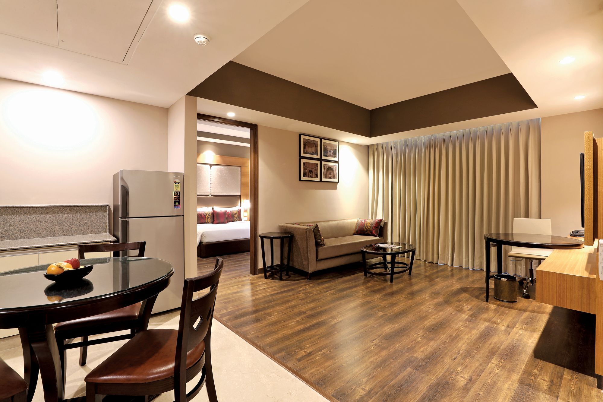 Lemon Tree Hotel Sohna Road Gurgaon Exterior foto